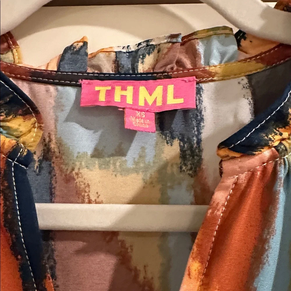 THML Multicolor Geometric Ruffle Sleeve Top - Picture 3 of 6